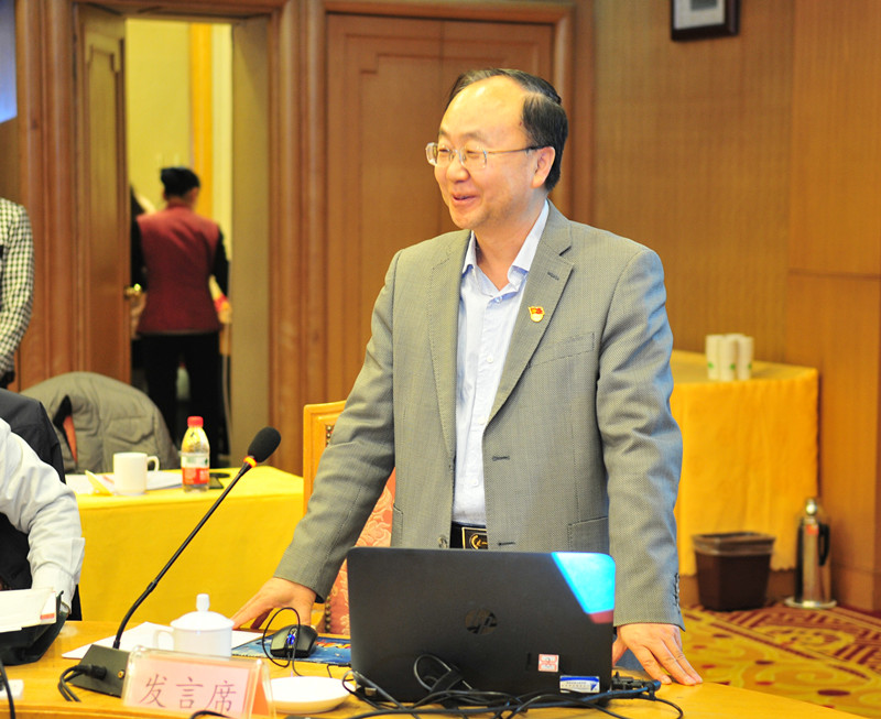 4 山东省职业卫生与职业病防治研究院院长邵华现场汇报.jpg